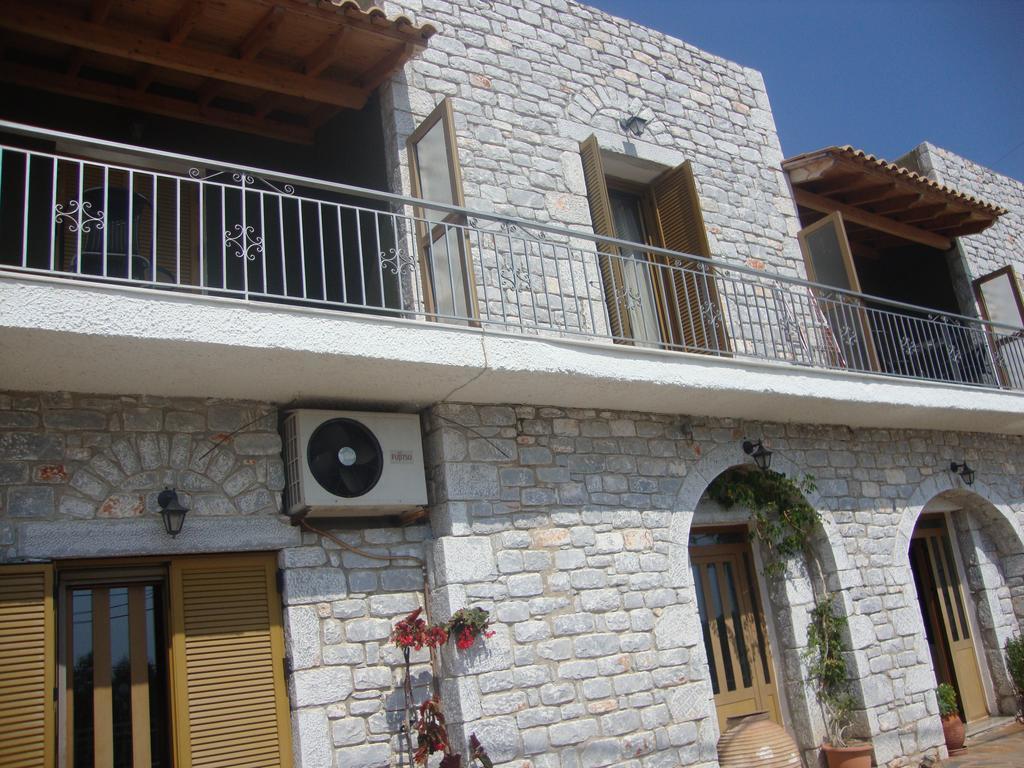 Kafiona Guesthouse Pírgos Dhiroú 外观 照片