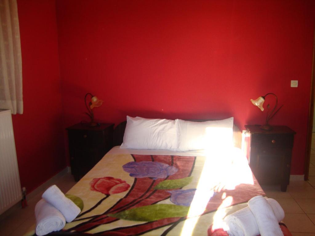 Kafiona Guesthouse Pírgos Dhiroú 外观 照片